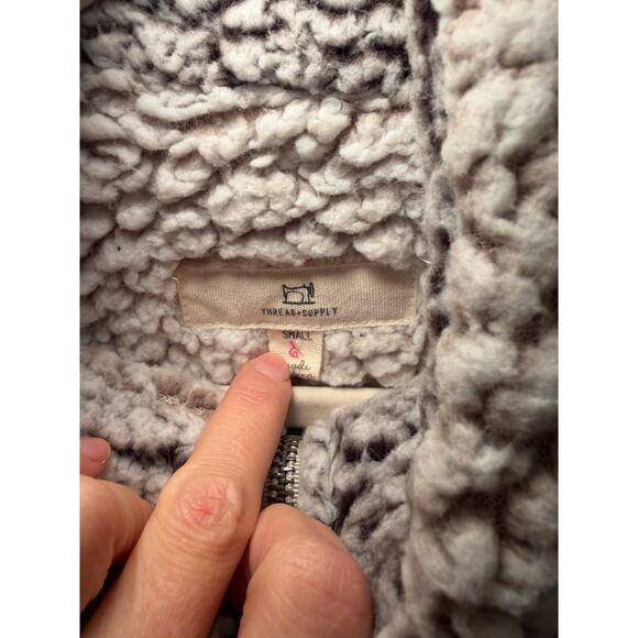 Nordstrom Thread & Supply Women Small Sherpa Vest Shearling Style Cream Brown - Picture 7 of 10